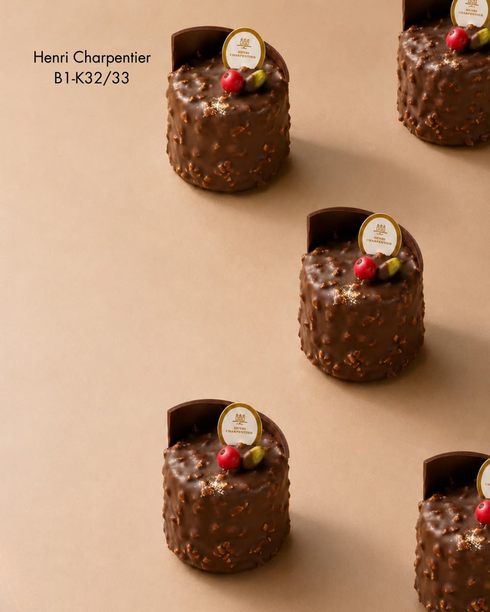 Henri Charpentier mini chocolate cakes