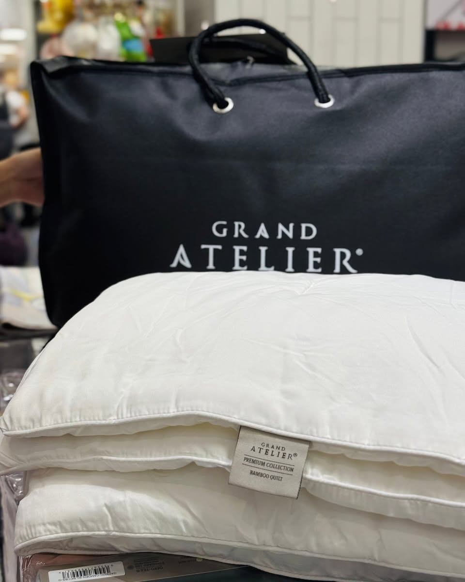 Grand Atelier Bamboo Quilt from the Premium Collection