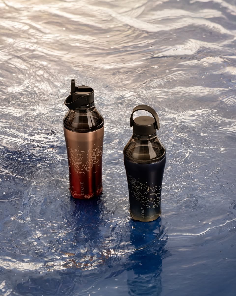 STTOKE Ocean Series bottles in bronze and navy blue