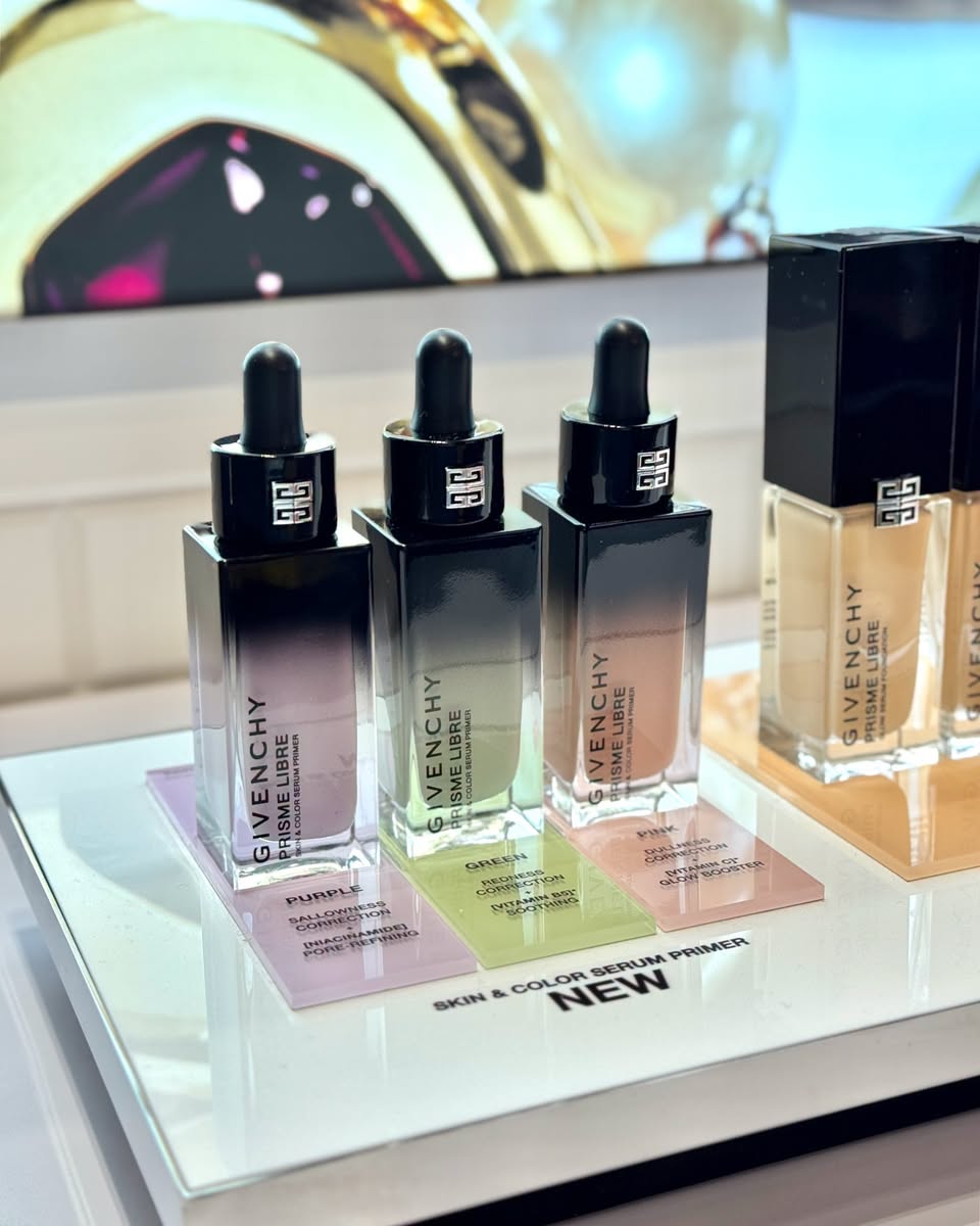 Givenchy Prisme Libre Skin-Caring Glow Foundation