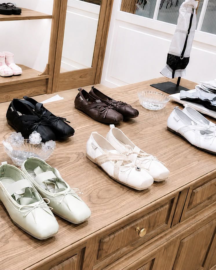 Rockfish Weatherwear ballerina flats with bow detailing