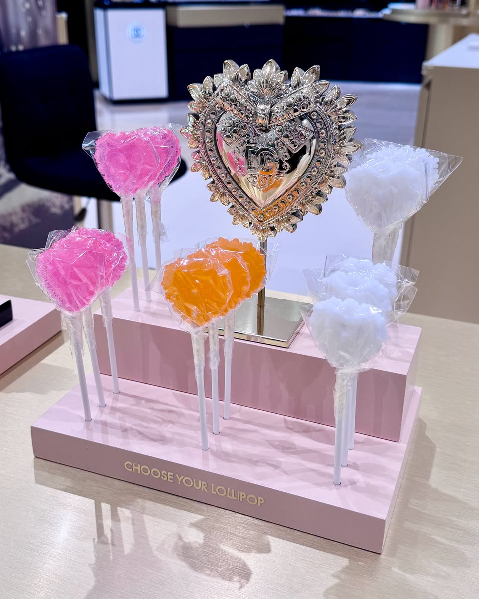 Heart-shaped lollipops at Dolce&Gabbana display