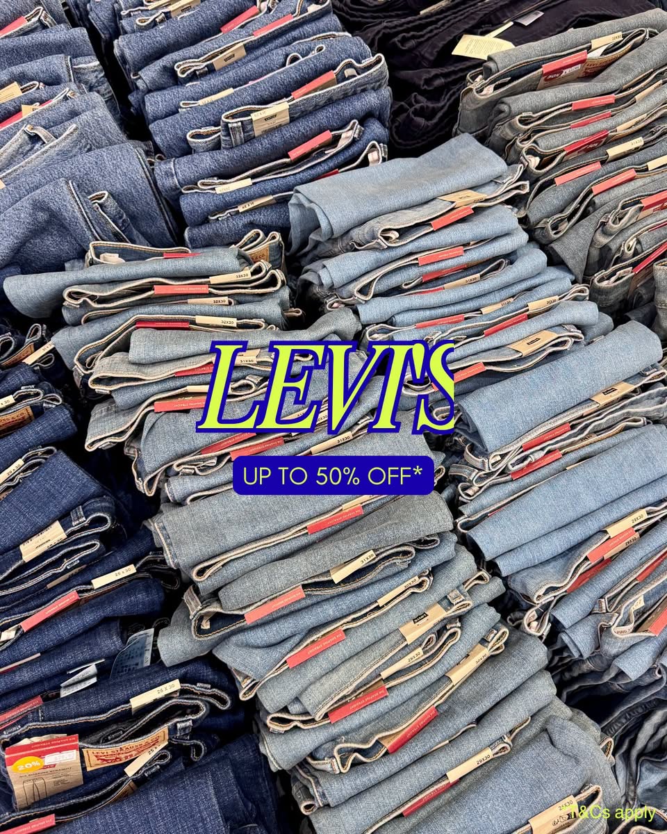 Levi's jeans at Vogue & Sports sale