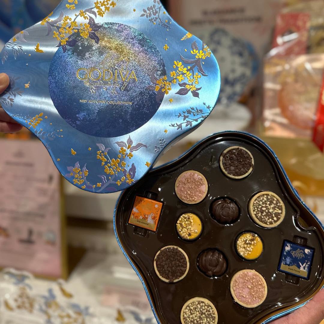 Godiva Milk Chocolate Collection truffles