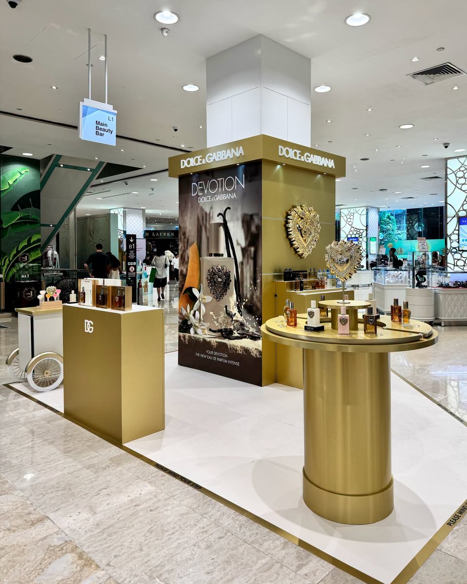 Dolce&Gabbana Your Devotion Intense Debuts at Takashimaya with Free Lollipop