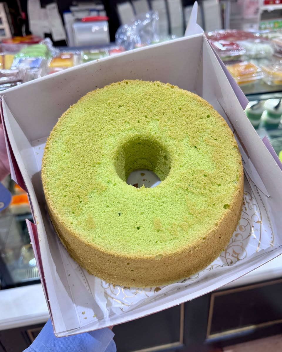 Matcha green sponge cake in white box