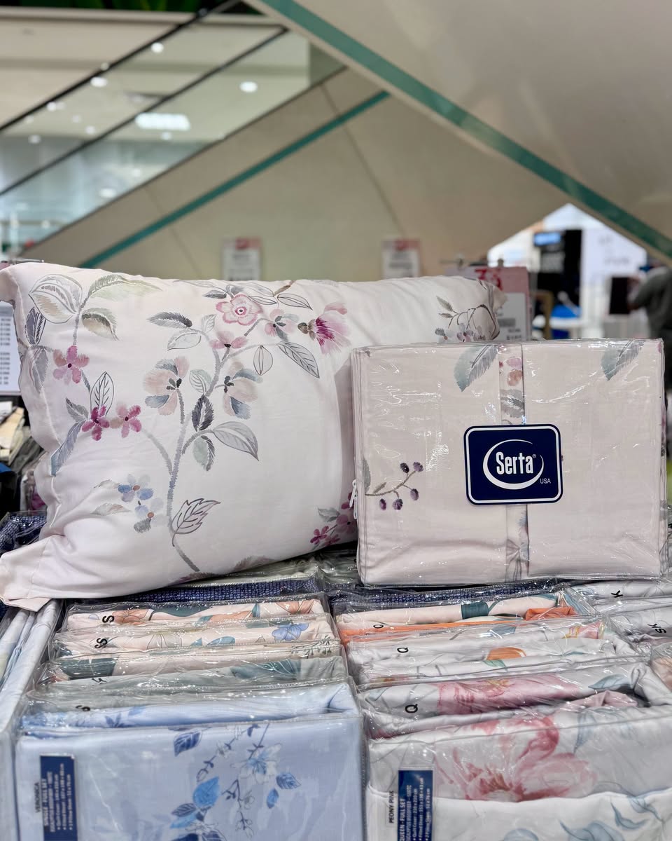 Serta USA floral bedding sets at Takashimaya