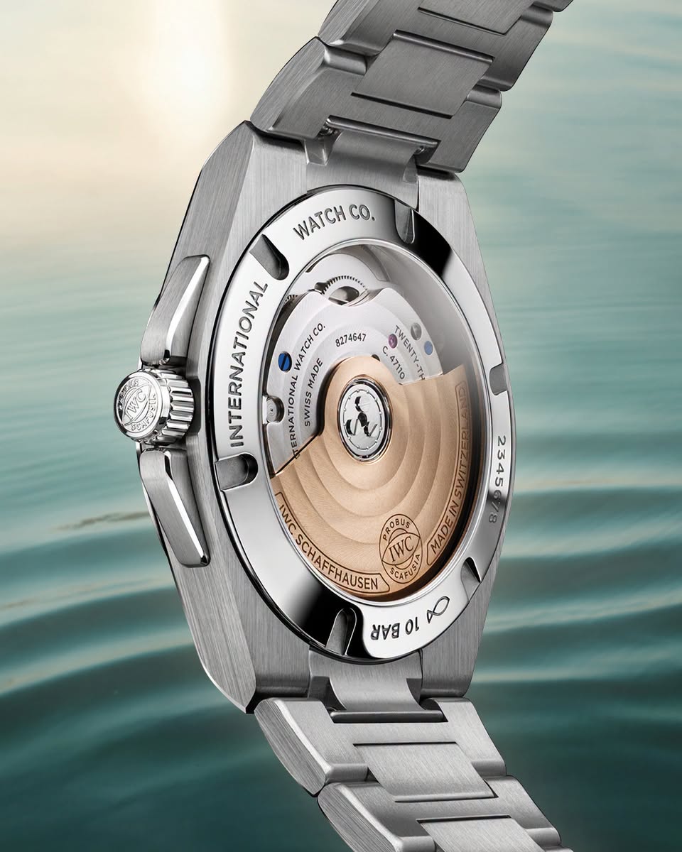 IWC Schaffhausen Ingenieur caseback detail