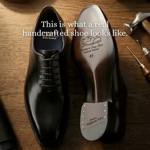 Takashimaya Singapore black leather dress shoes