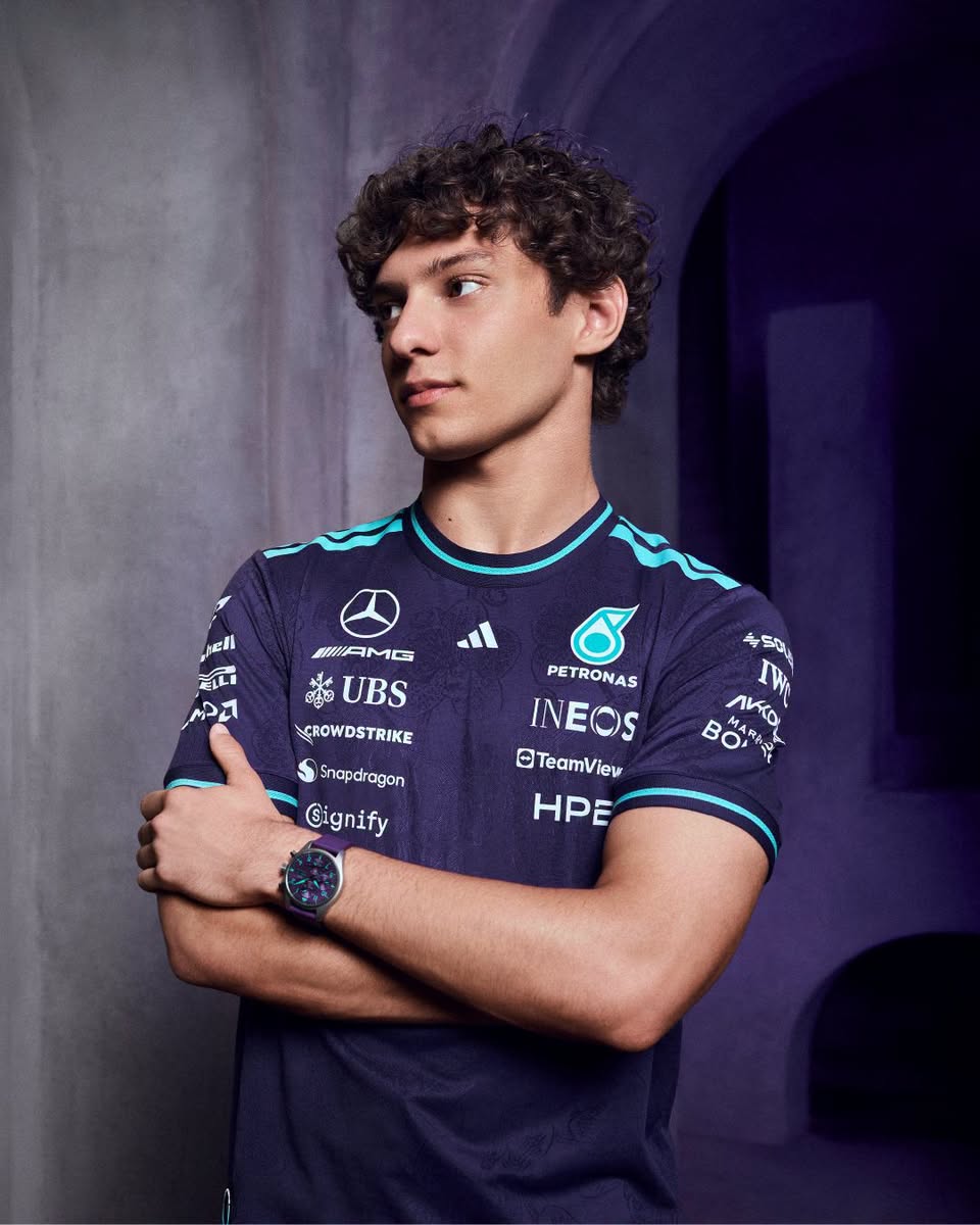 Mercedes-AMG PETRONAS Formula One Team racing shirt