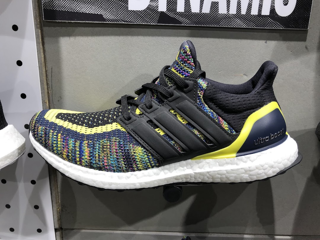 adidas Performance Store, Ion Orchard
