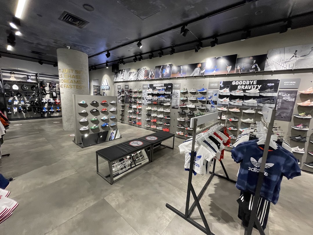 adidas Performance Store, Ion Orchard