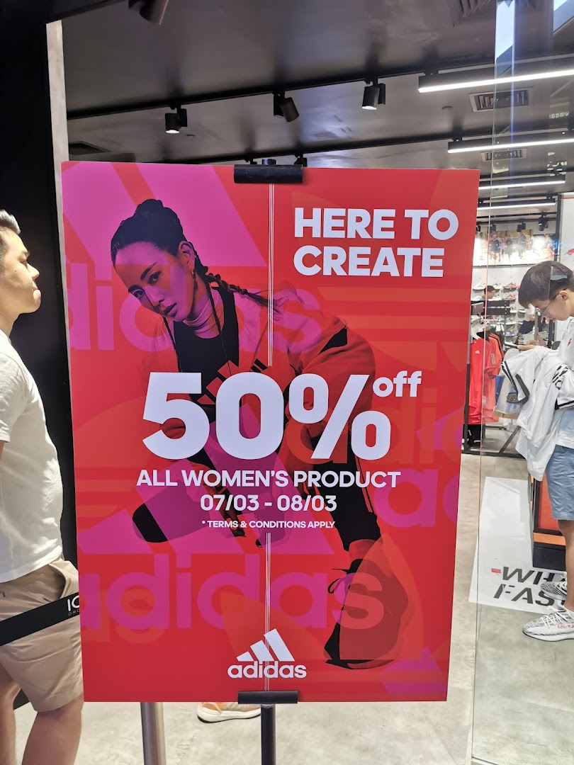 adidas Performance Store, Ion Orchard