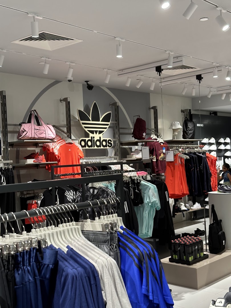 adidas Performance Store, Ion Orchard