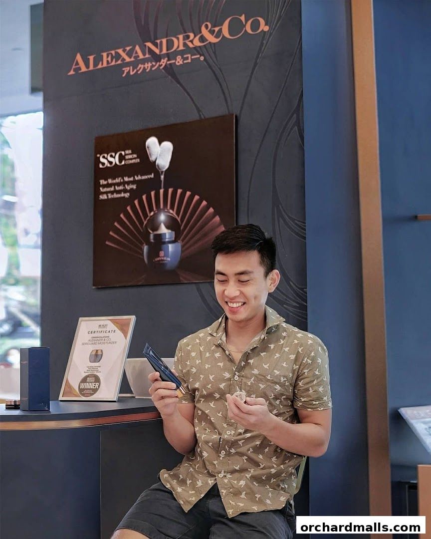 AlexandrCo. - Anti-Aging Luxury Silk Skincare