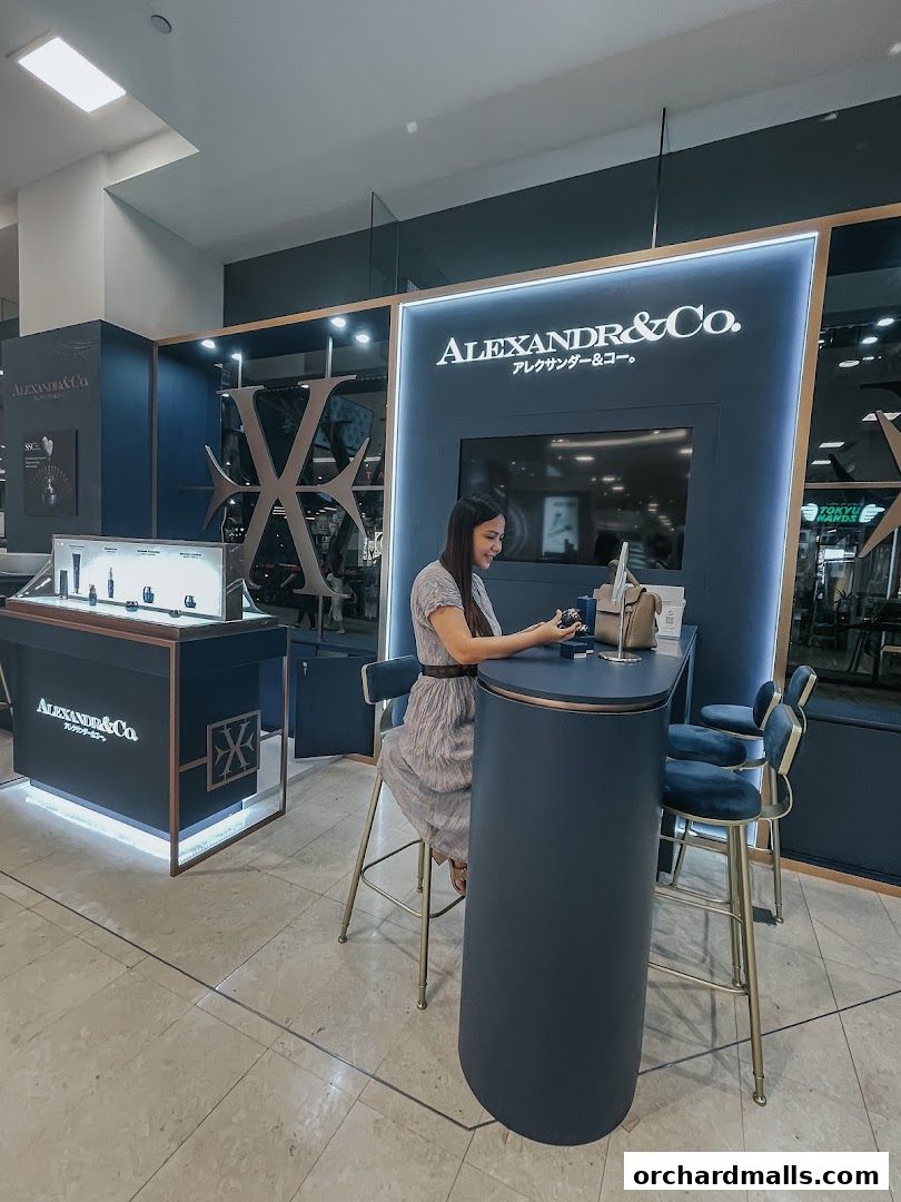 AlexandrCo. - Anti-Aging Luxury Silk Skincare