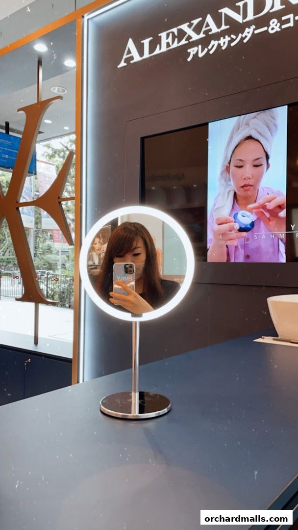 AlexandrCo. - Anti-Aging Luxury Silk Skincare