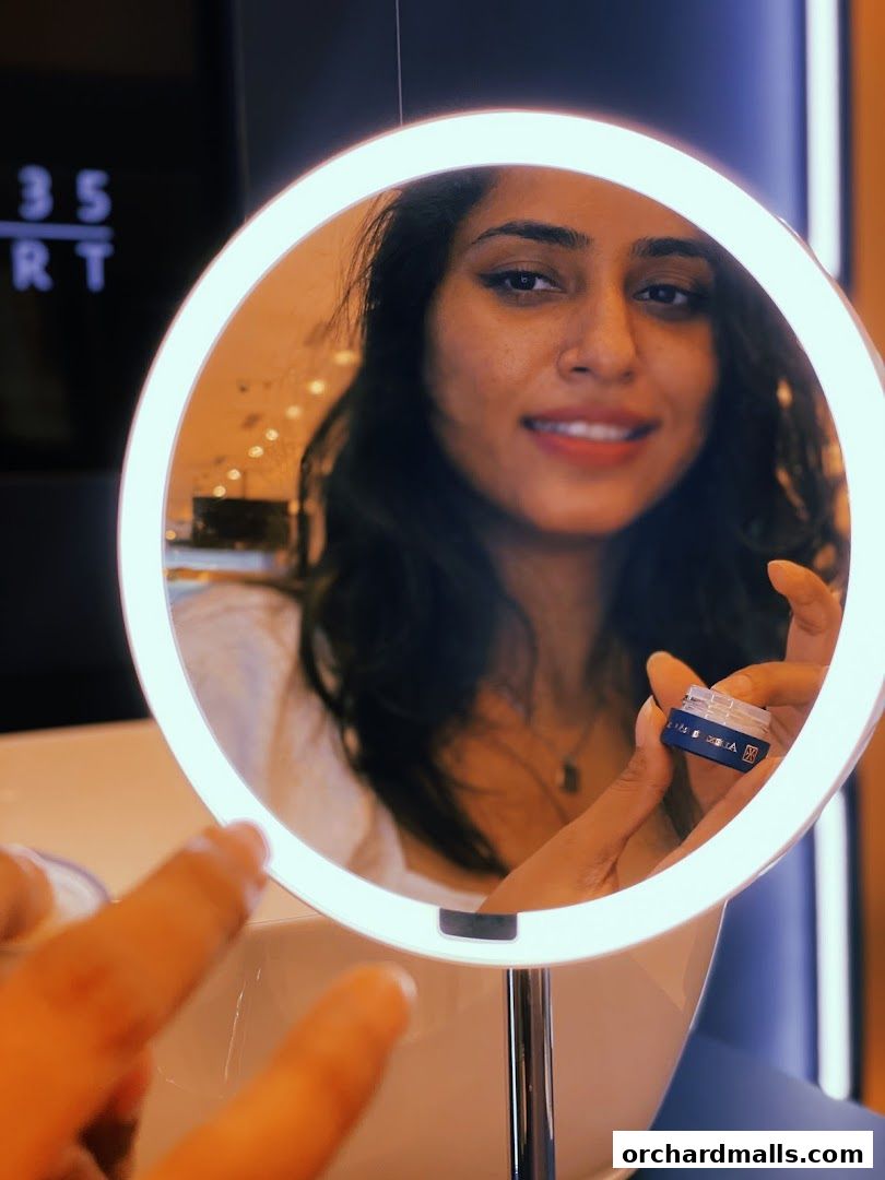 AlexandrCo. - Anti-Aging Luxury Silk Skincare