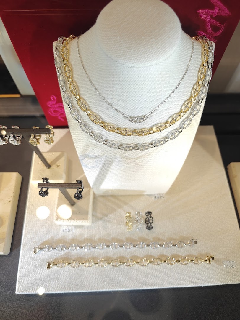 APM Monaco Singapore ION Orchard