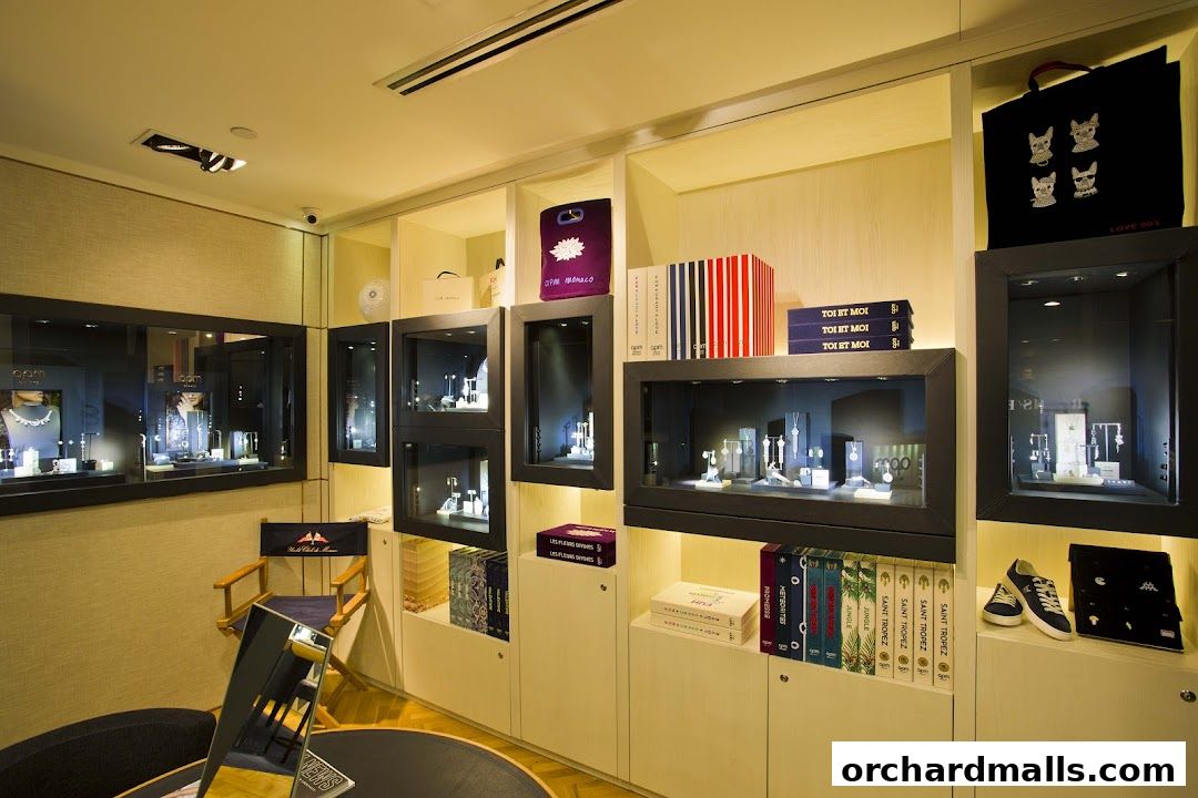 APM Monaco Singapore Paragon