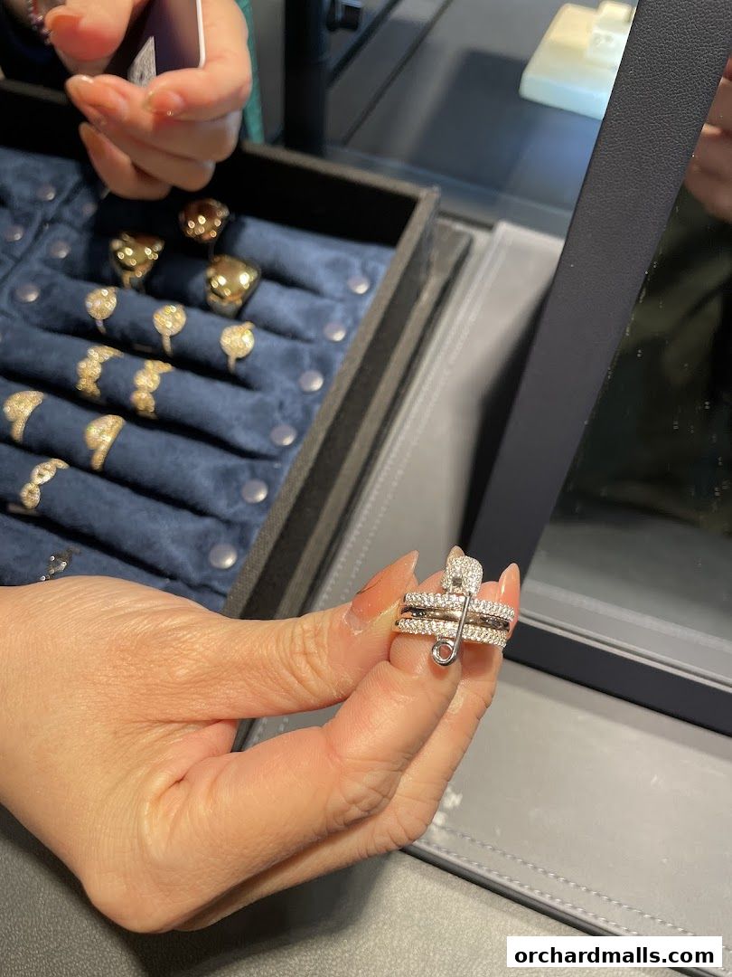 APM Monaco Singapore Paragon