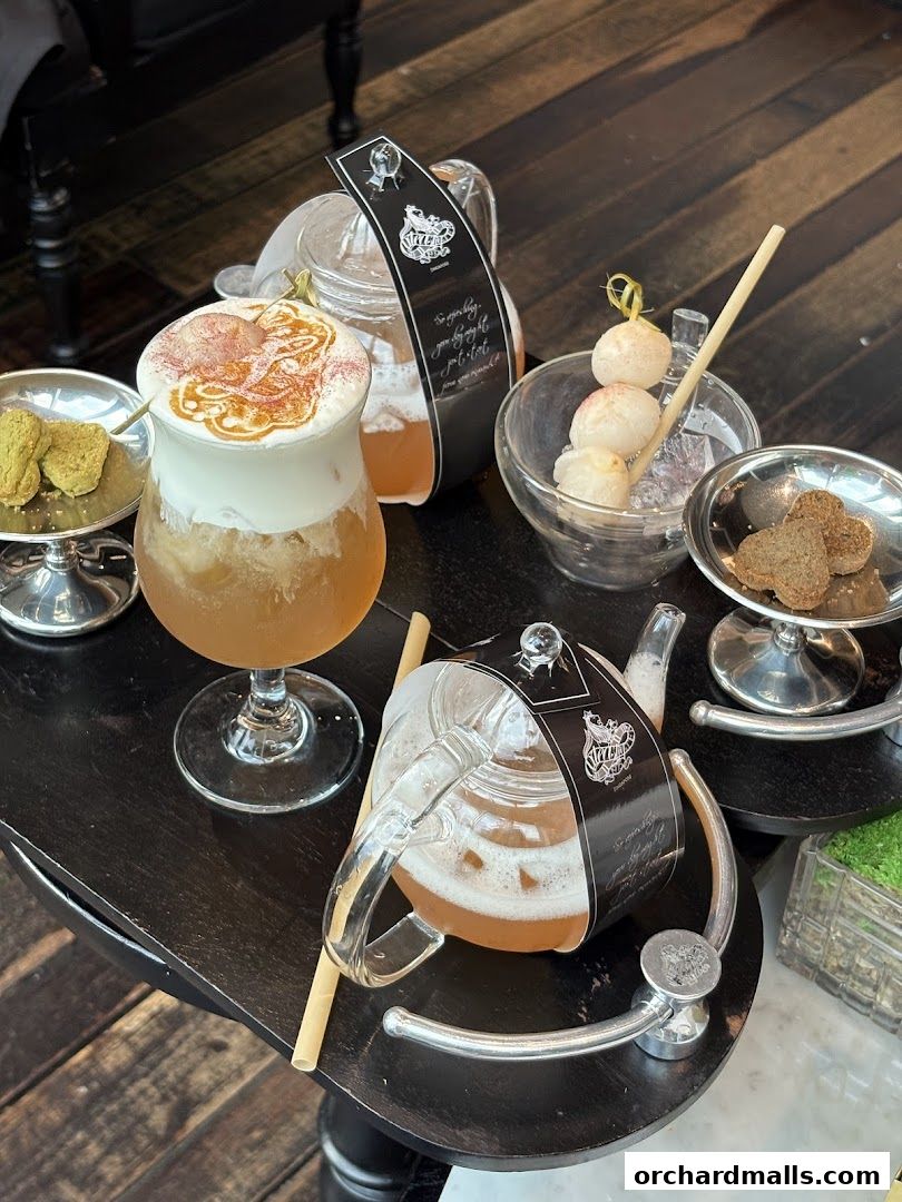 Arteastiq  Mandarin Gallery