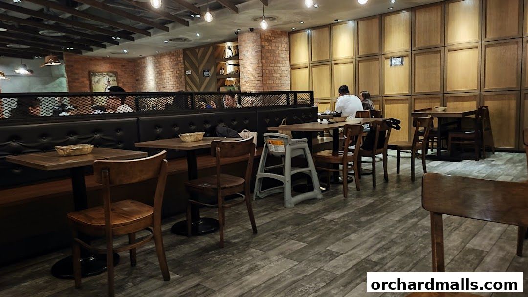 ASTONS Steak  Salad  The CentrePoint