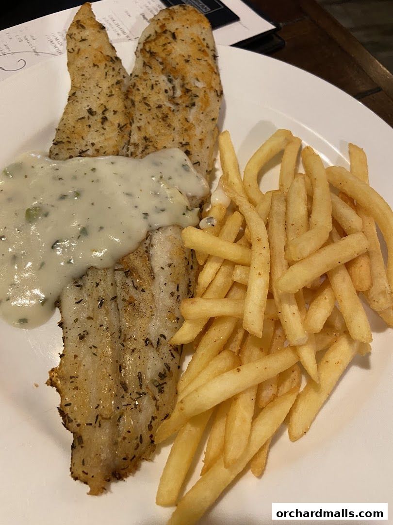 ASTONS Steak  Salad  The CentrePoint