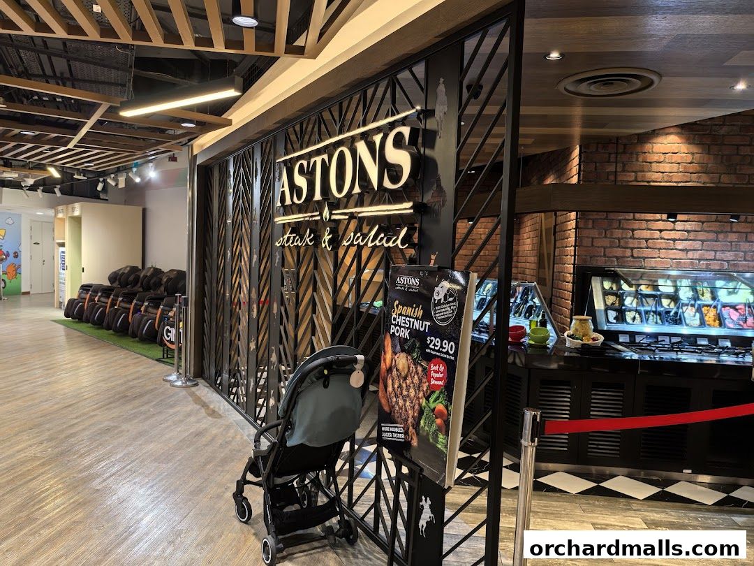 ASTONS Steak  Salad  The CentrePoint