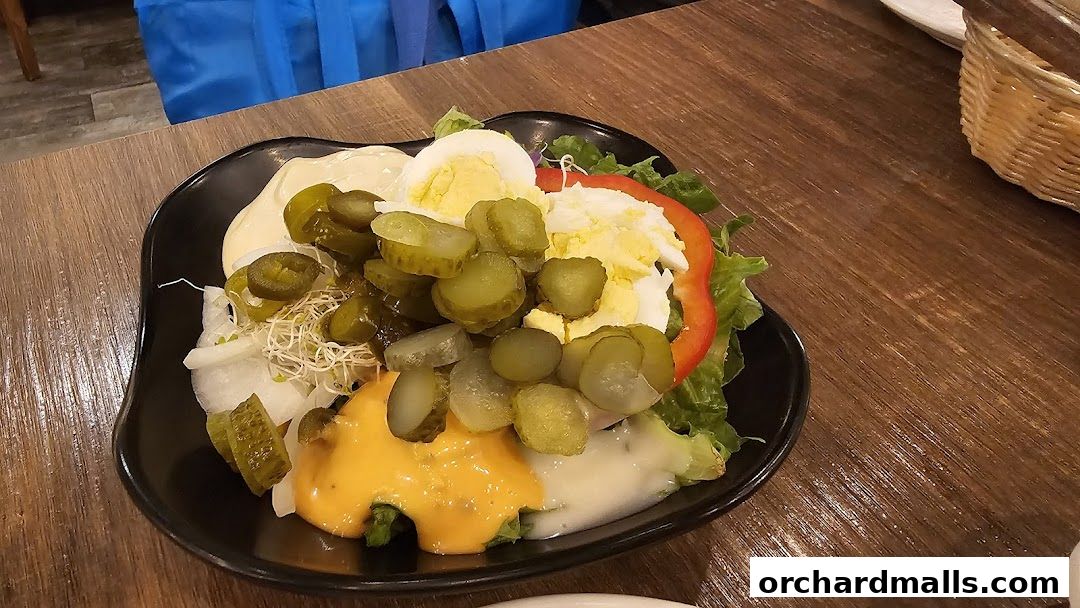 ASTONS Steak  Salad  The CentrePoint