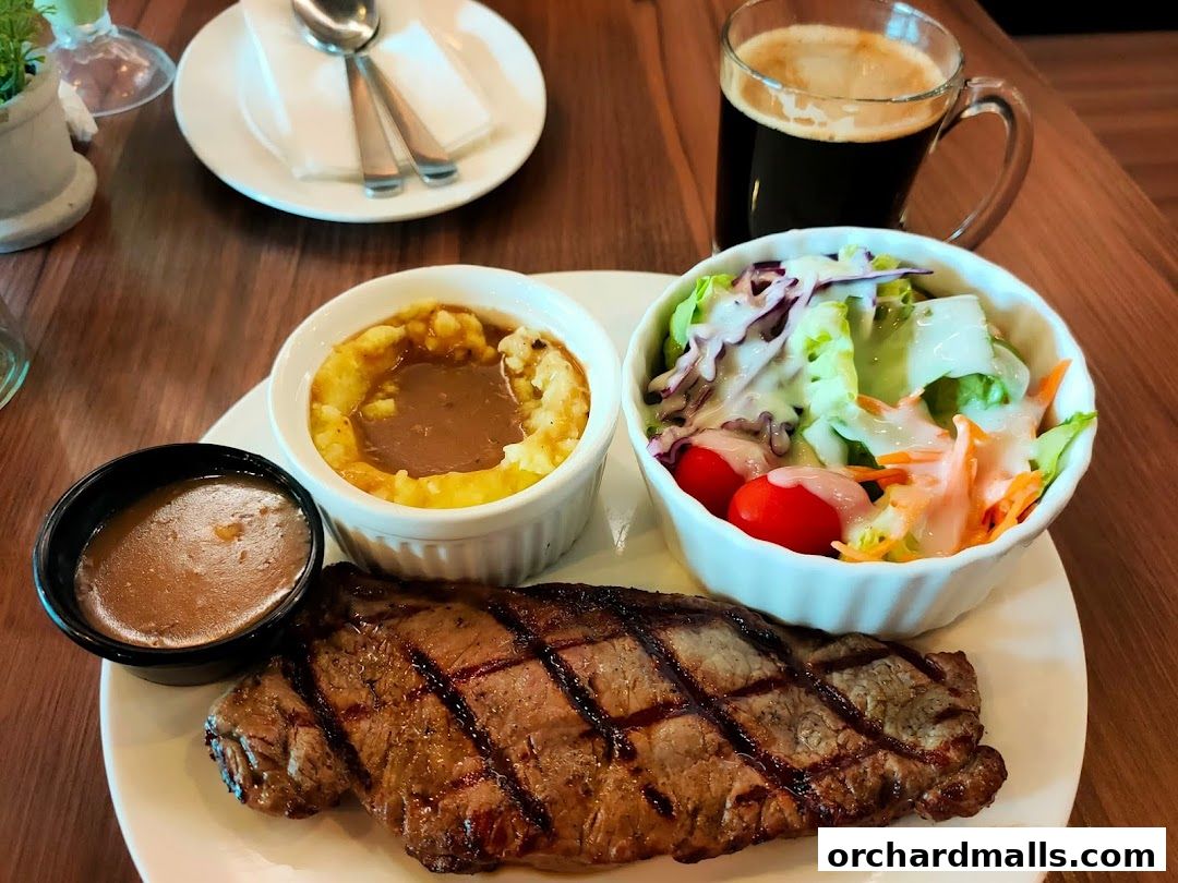 ASTONS Steak  Salad  The CentrePoint