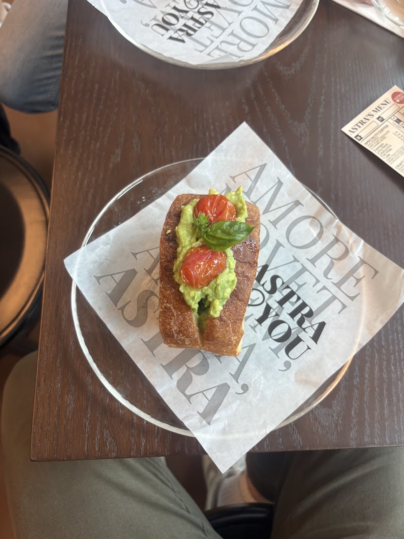 ASTRA Deli 星辰咖啡