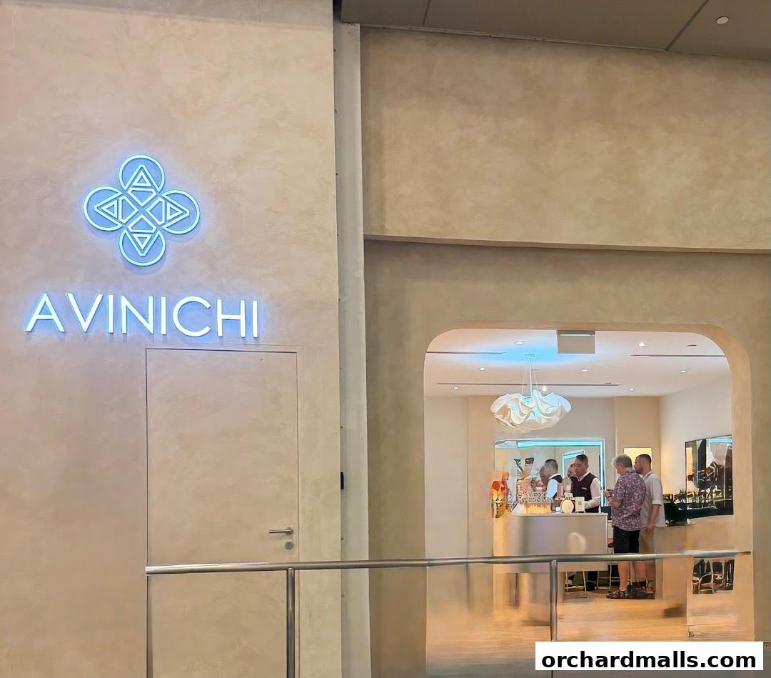 AVINICHI Orchard Gateway at Orchard Road