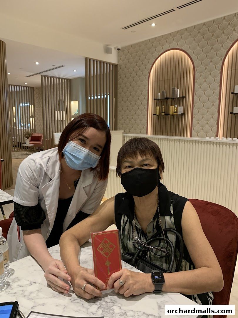 AVINICHI Orchard Gateway