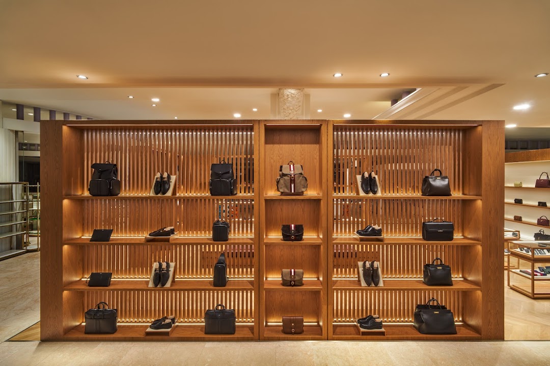 Bally Store