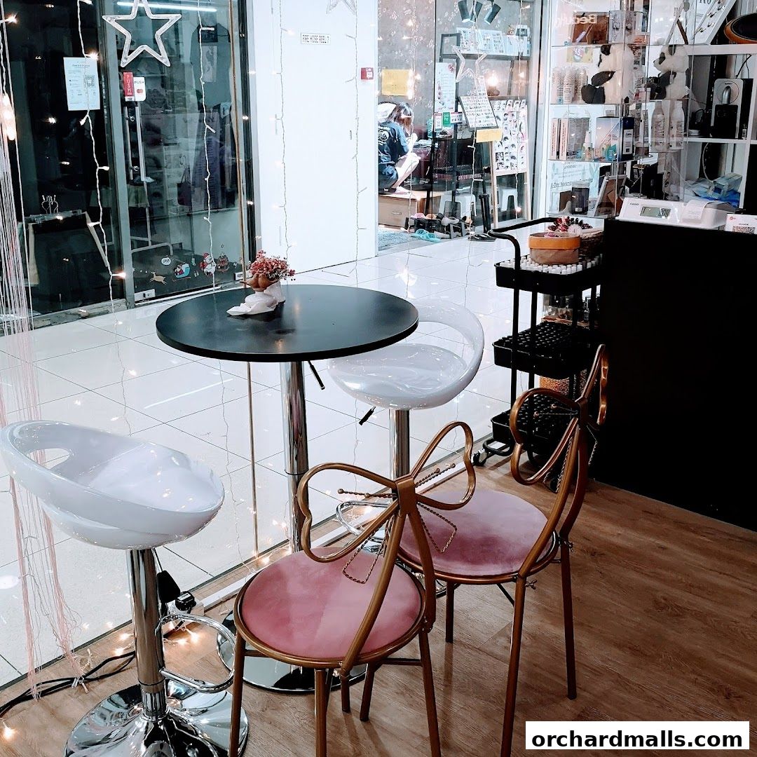 Beauholic - Far East Plaza