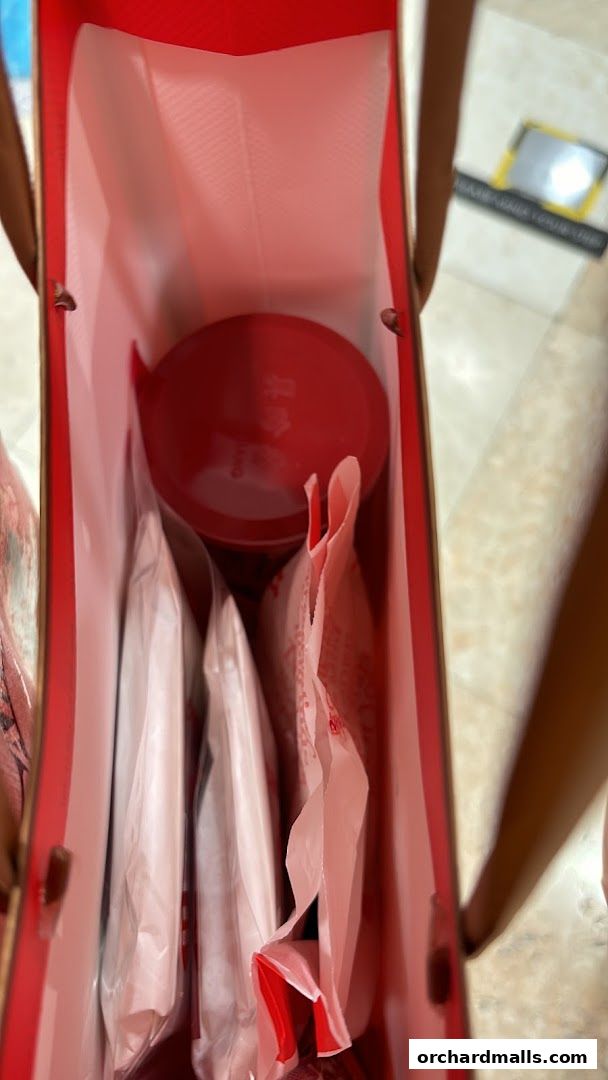 Bee Cheng Hiang 美珍香 Paragon