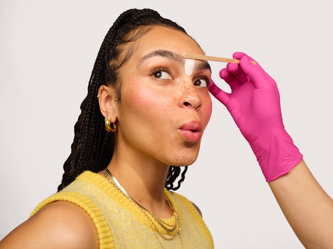 Benefit Cosmetics Brow Bar