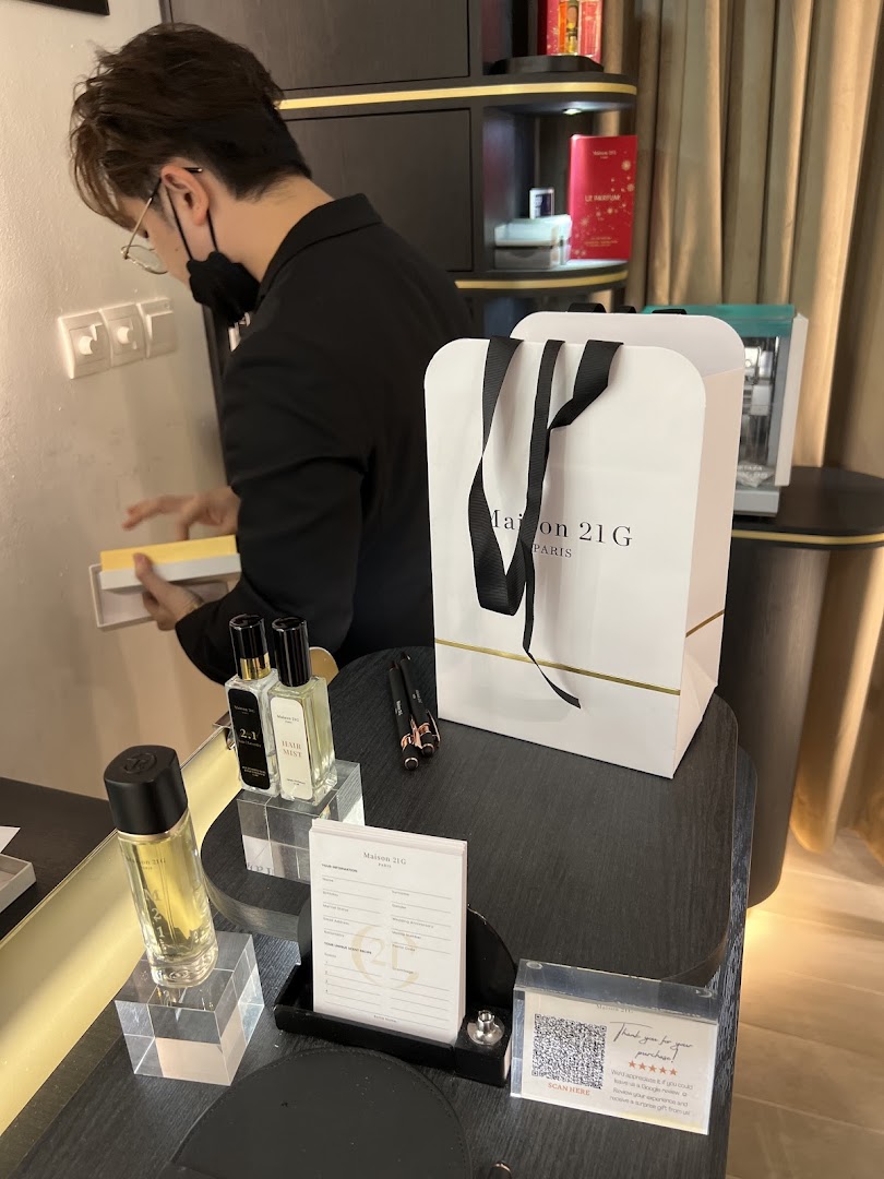 Bespoke fragrance house  Takashimaya Singapore  Maison 21G