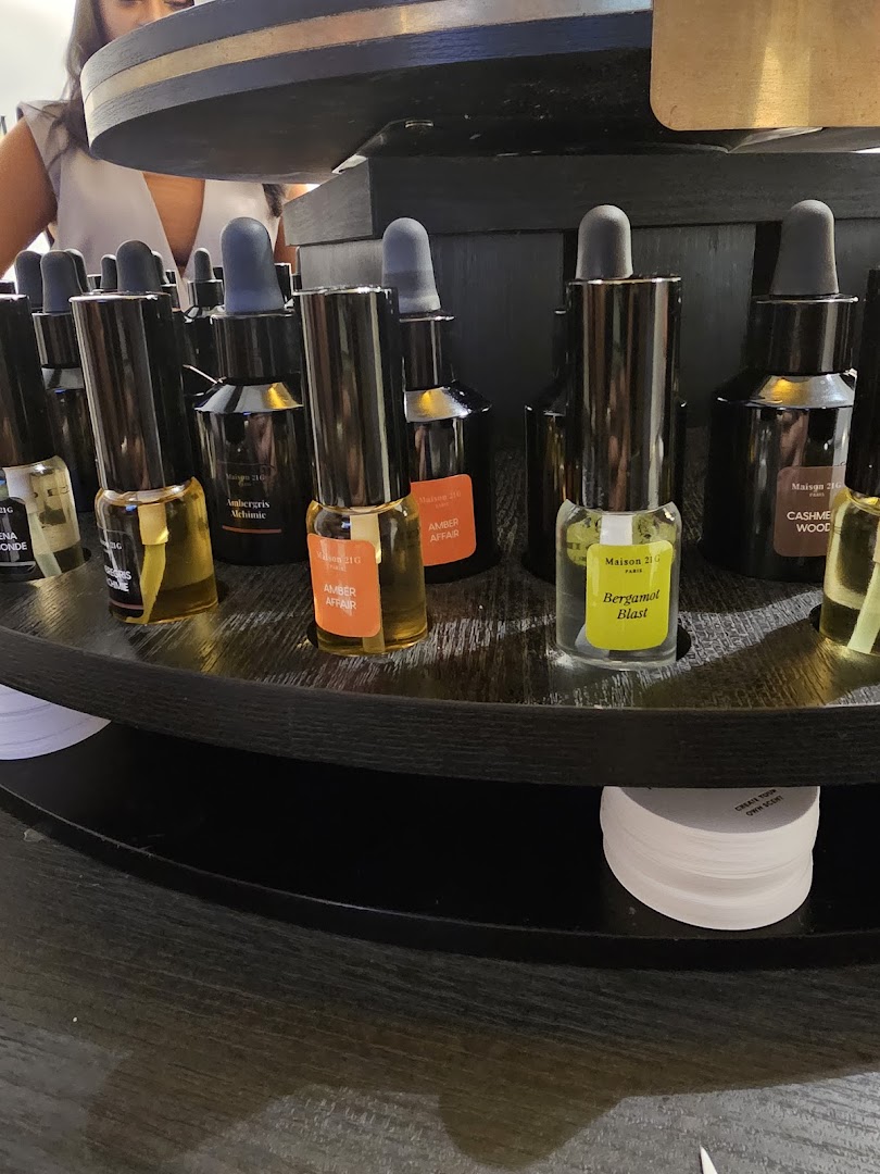 Bespoke fragrance house  Takashimaya Singapore  Maison 21G