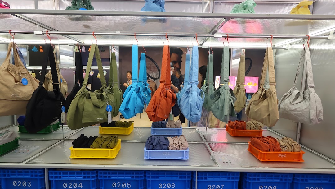 Beyond The Vines Design Post, ION Orchard