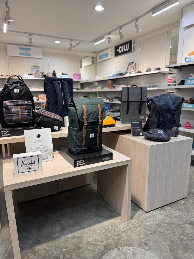 Bratpack Wheelock Place