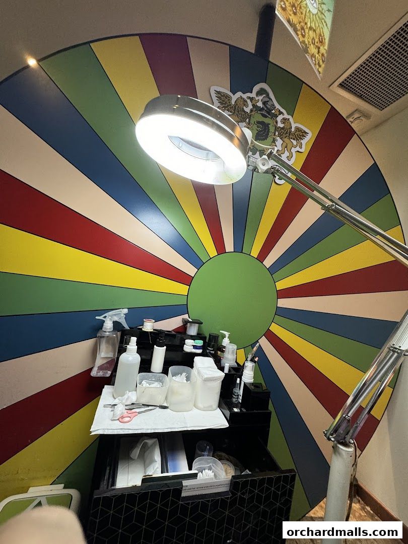 Browhaus Mandarin Gallery