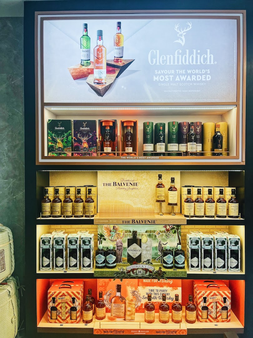 Cellarbration Liquor  Wine store Takashimaya