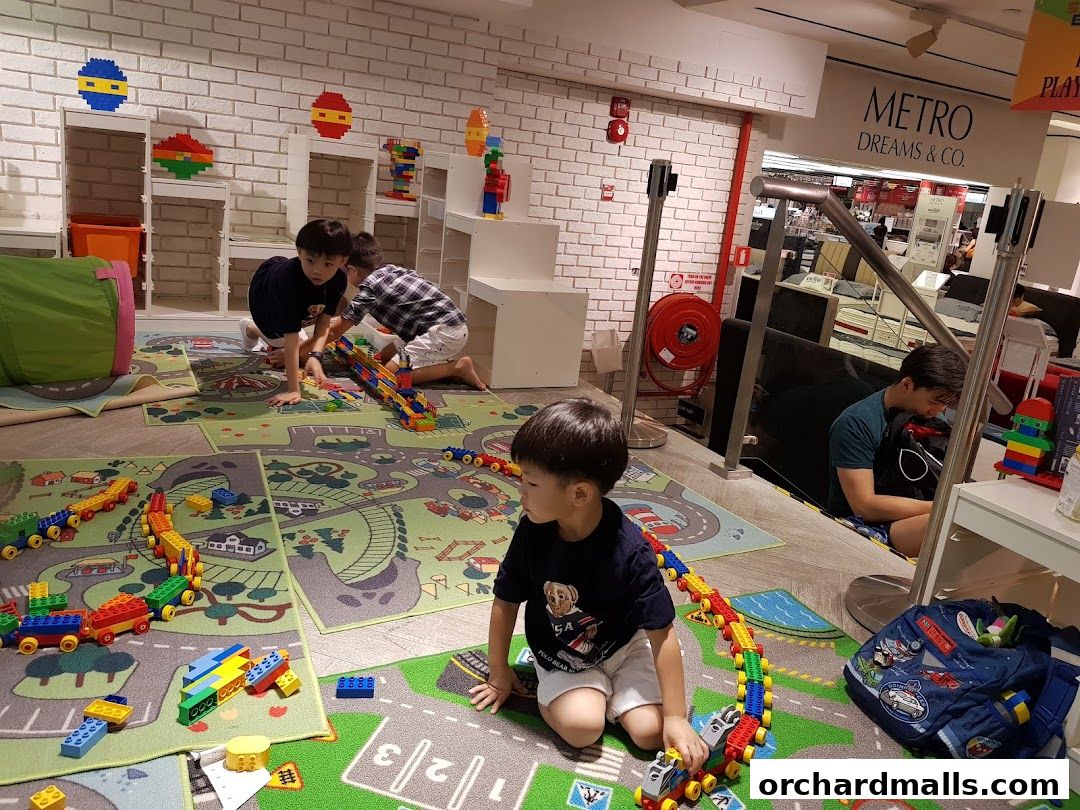 CHANEL Beauty Boutique