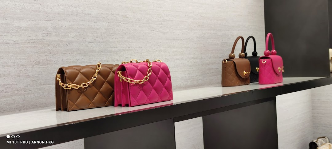 CHARLES  KEITH - ION Orchard