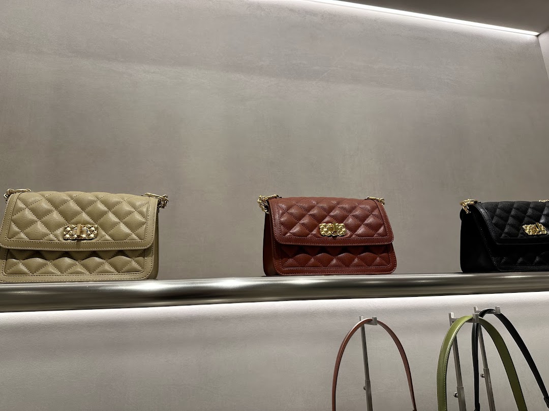 CHARLES  KEITH - Takashimaya S.C