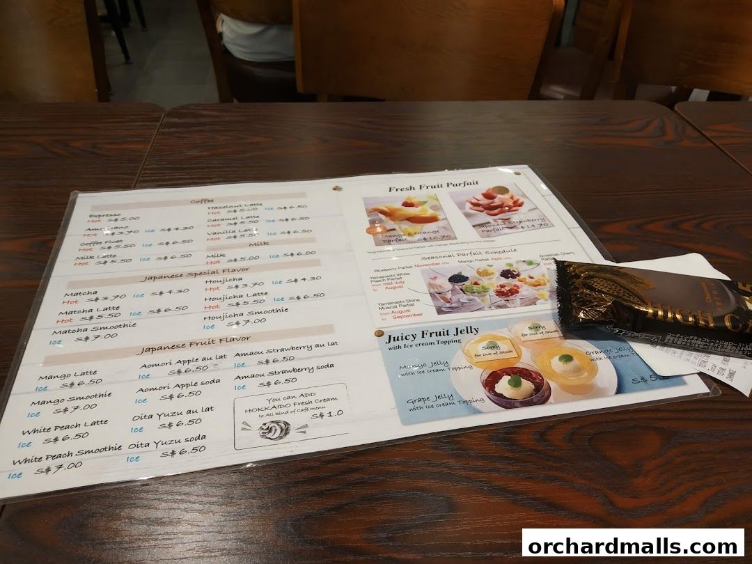 A menu from Châteraisé featuring coffee, parfaits, jellies, and fruit-flavored drinks.