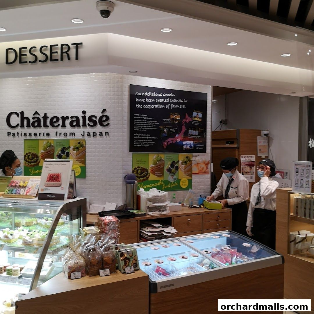 Châteraisé patisserie from Japan with display cases of desserts and staff.