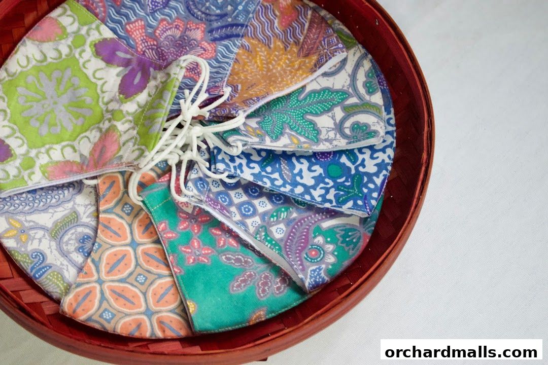 Chosan Zakka Far East Fine Arts